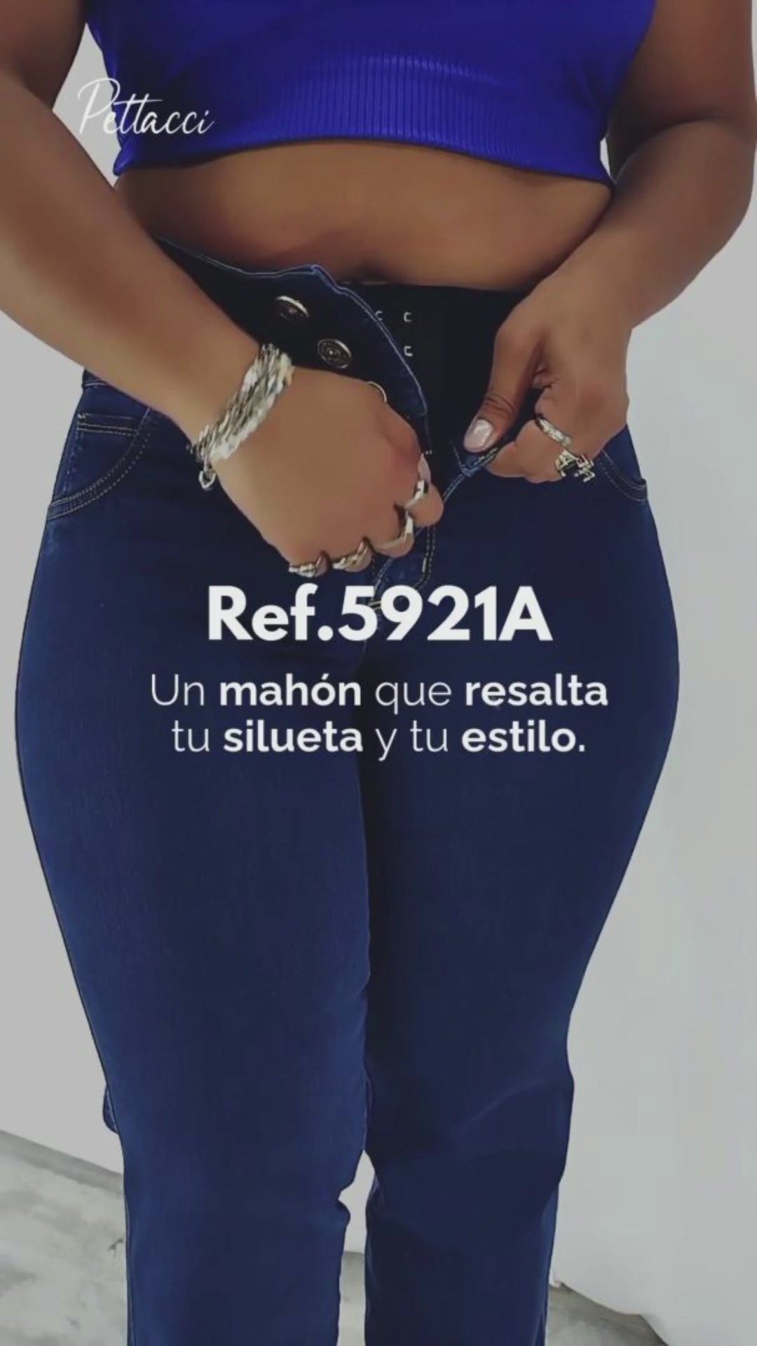 Mahón con Faja y levanta cola Ref. 5921A